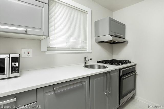 316 Spencer Street, Ferndale, MI 48220