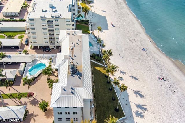 2011 Gulf Shore BLVD N 56, Naples, FL 34102