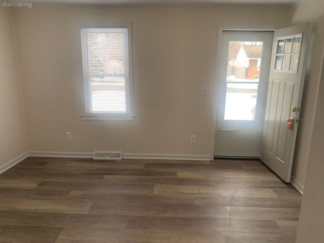 6533 Cloverton Drive, Waterford Charter Township, MI 48329