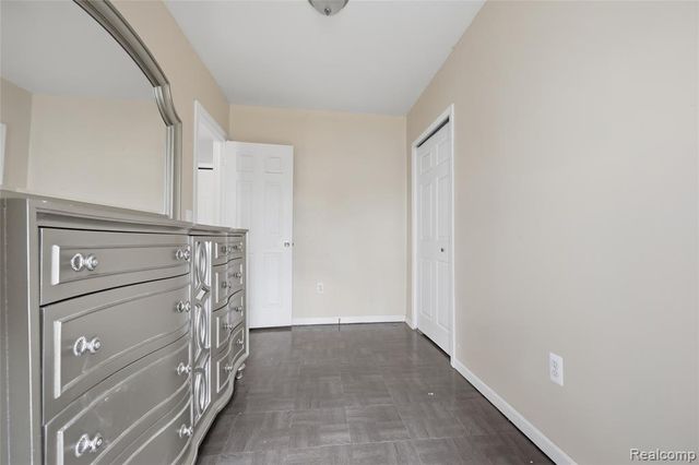 9665 River Street, Clay, MI 48001