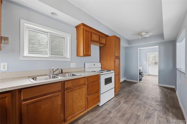 9665 River Street, Clay, MI 48001