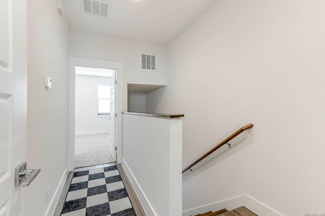 144 N CHERRY ST, San Antonio, TX 78202