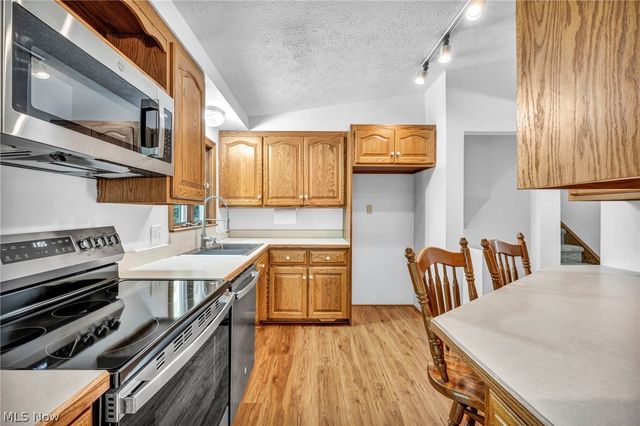 3717 Sea Ray Cove, Aurora, OH 44202