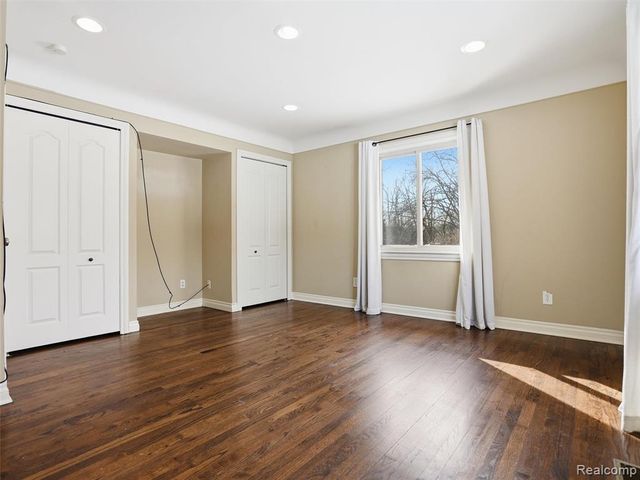 29750 Bristol Lane, Bingham Farms, MI 48025