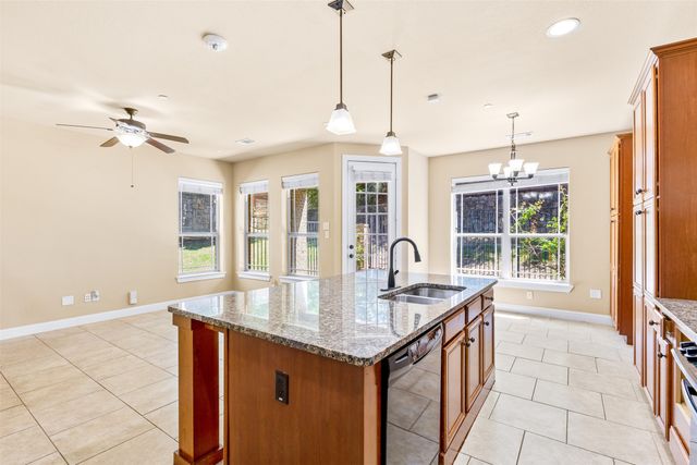 1014 Brook Forest Lane, Euless, TX 76039