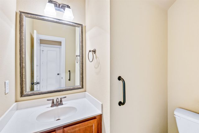 1014 Brook Forest Lane, Euless, TX 76039