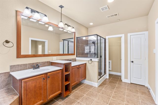 1014 Brook Forest Lane, Euless, TX 76039
