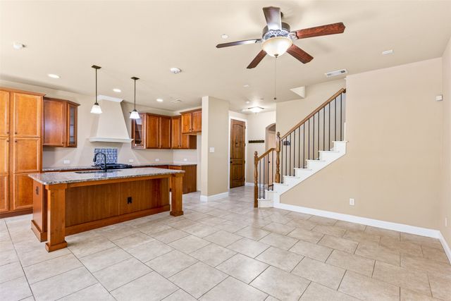 1014 Brook Forest Lane, Euless, TX 76039