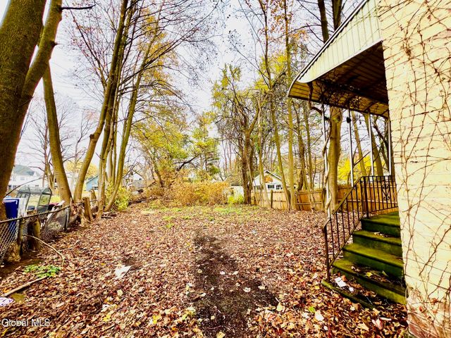 814 Bedford Road, Schenectady, NY 12308