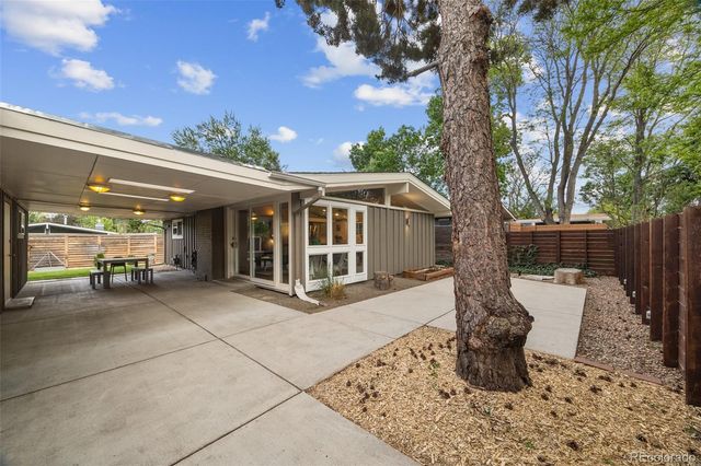 2550 S Newton Street, Denver, CO 80219