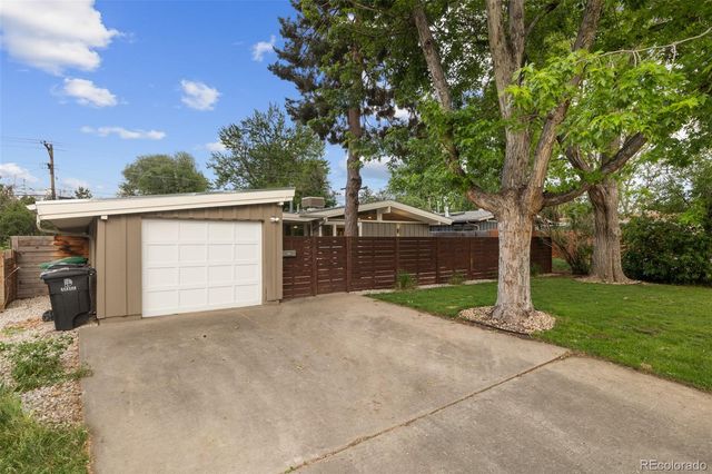 2550 S Newton Street, Denver, CO 80219