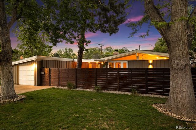 2550 S Newton Street, Denver, CO 80219