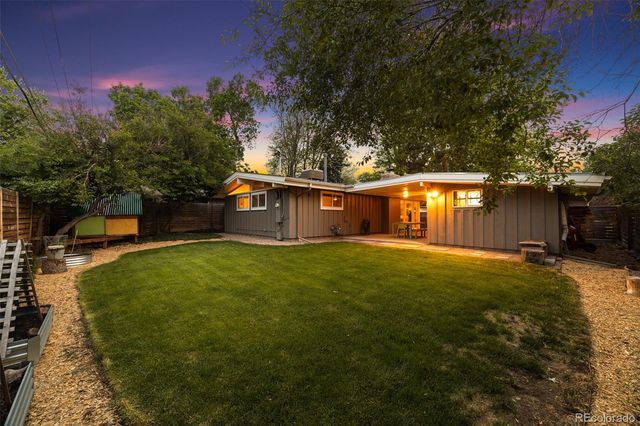 2550 S Newton Street, Denver, CO 80219
