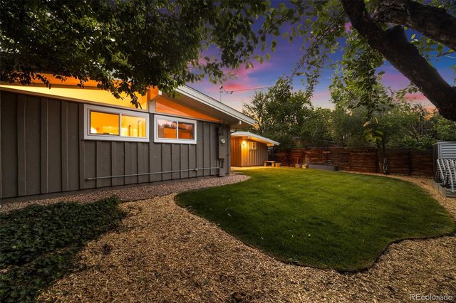 2550 S Newton Street, Denver, CO 80219