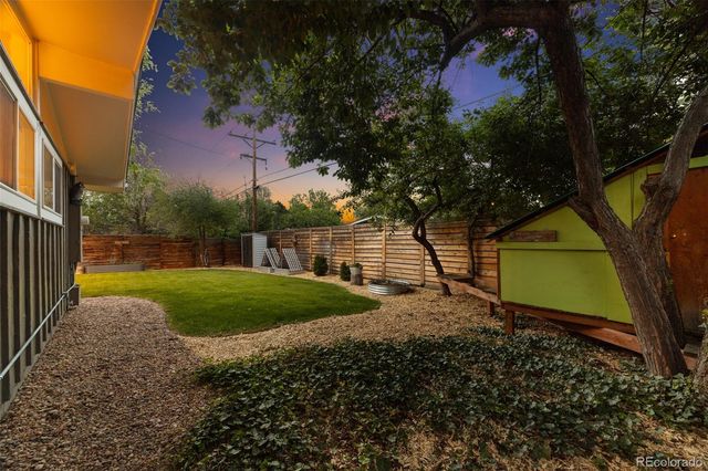 2550 S Newton Street, Denver, CO 80219