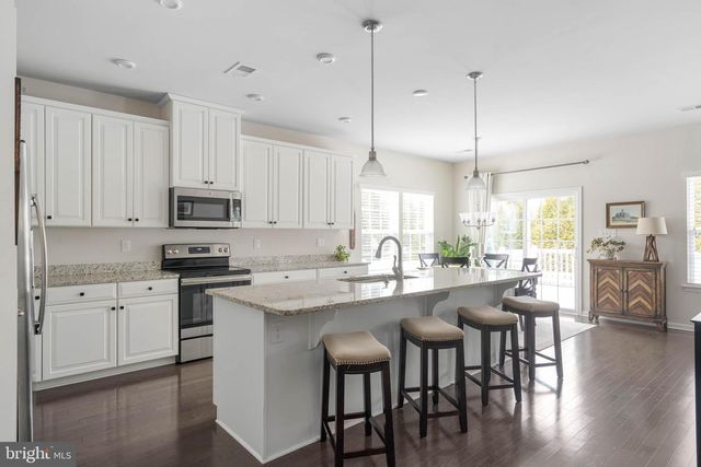 33010 OGRE DR, Ocean View, DE 19970