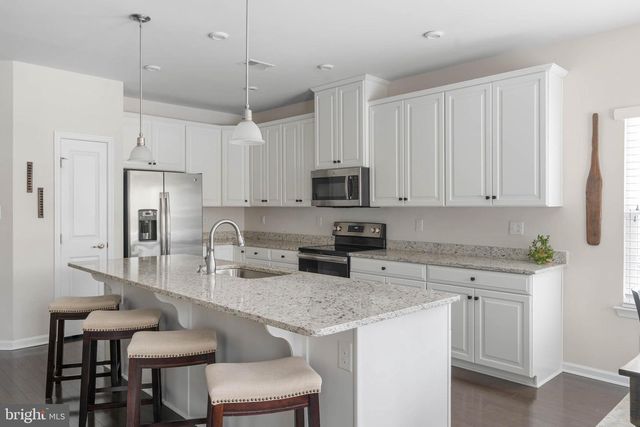 33010 OGRE DR, Ocean View, DE 19970