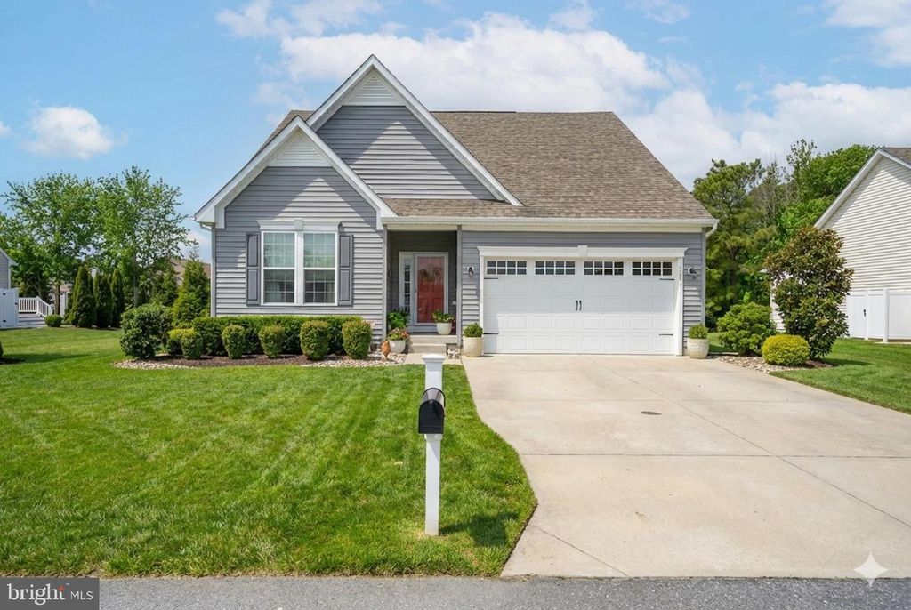 33010 OGRE DR, Ocean View, DE 19970