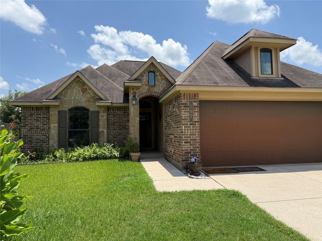 107 Enfield Court, Huntsville, TX 77320