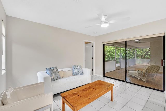 321 SW 30th Terrace, Deerfield Beach, FL 33442