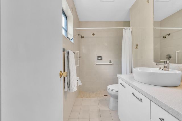 321 SW 30th Terrace, Deerfield Beach, FL 33442