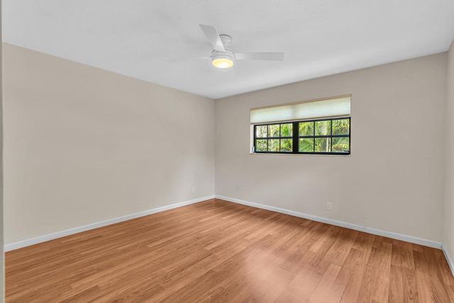 321 SW 30th Terrace, Deerfield Beach, FL 33442