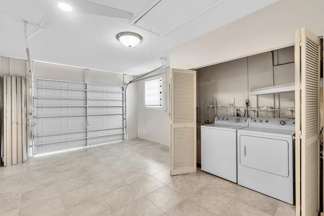 321 SW 30th Terrace, Deerfield Beach, FL 33442
