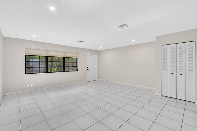 321 SW 30th Terrace, Deerfield Beach, FL 33442