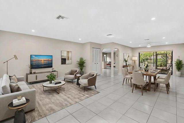 321 SW 30th Terrace, Deerfield Beach, FL 33442