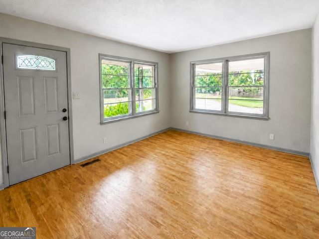 203 Briarwood Drive, Dallas, GA 30132