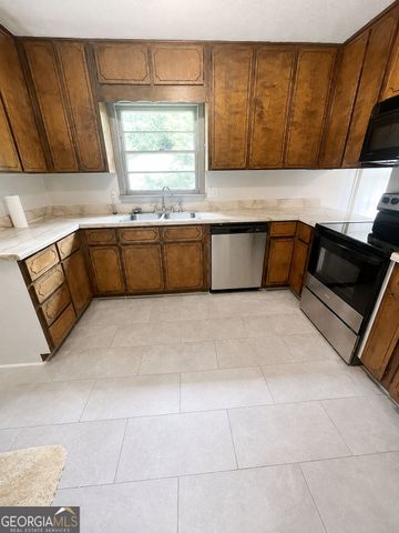 203 Briarwood Drive, Dallas, GA 30132