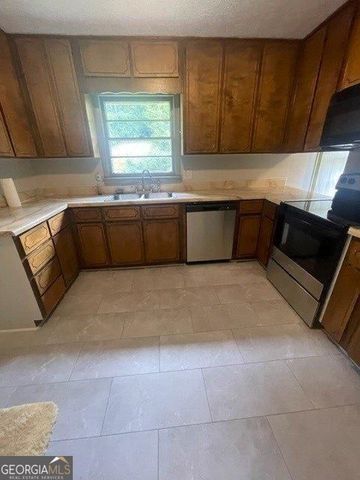 203 Briarwood Drive, Dallas, GA 30132