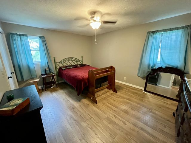 132 Pierson Avenue, Forsyth, MO 65653