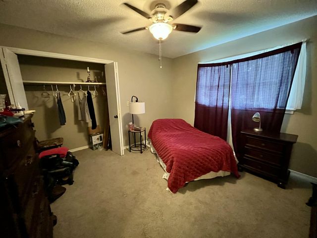 132 Pierson Avenue, Forsyth, MO 65653