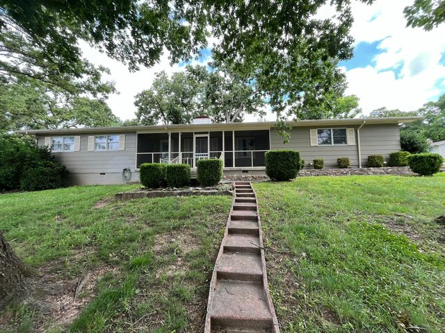 132 Pierson Avenue, Forsyth, MO 65653