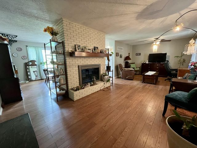 132 Pierson Avenue, Forsyth, MO 65653