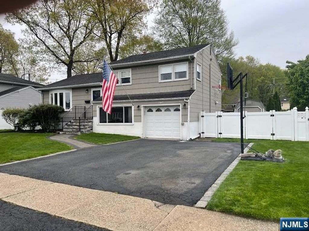 63 Cypress Road, Dumont, NJ 07628
