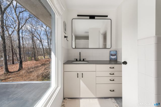 33 Reilly Road, Easton, CT 06612