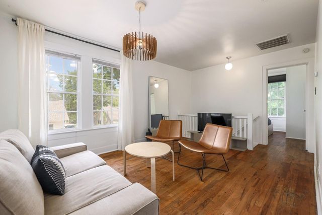 305 Lockhart DR Unit B, Austin, TX 78704