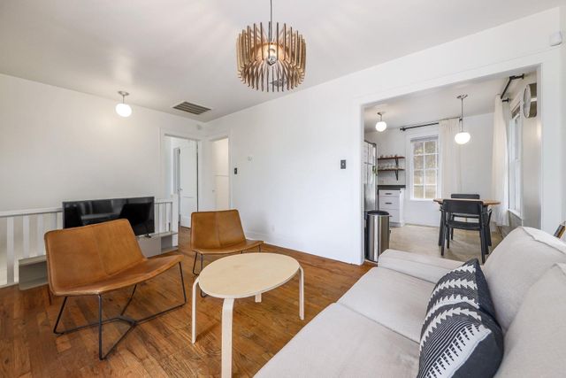 305 Lockhart DR Unit B, Austin, TX 78704