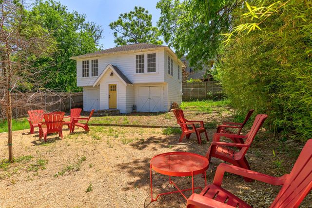 305 Lockhart DR Unit B, Austin, TX 78704