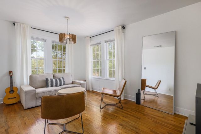 305 Lockhart DR Unit B, Austin, TX 78704