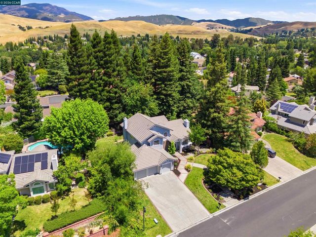 130 Summerfield St, Danville, CA 94506