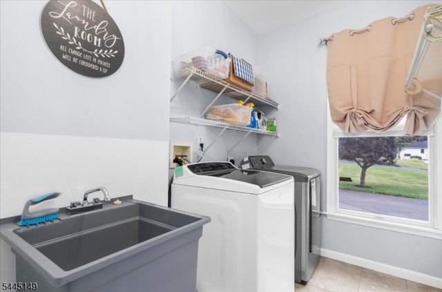 1 Tanager Dr, Raritan Twp., NJ 08551