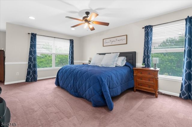 1 Tanager Dr, Raritan Twp., NJ 08551
