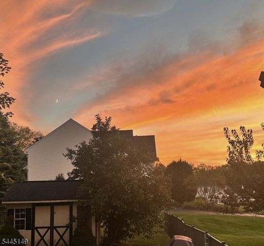 1 Tanager Dr, Raritan Twp., NJ 08551