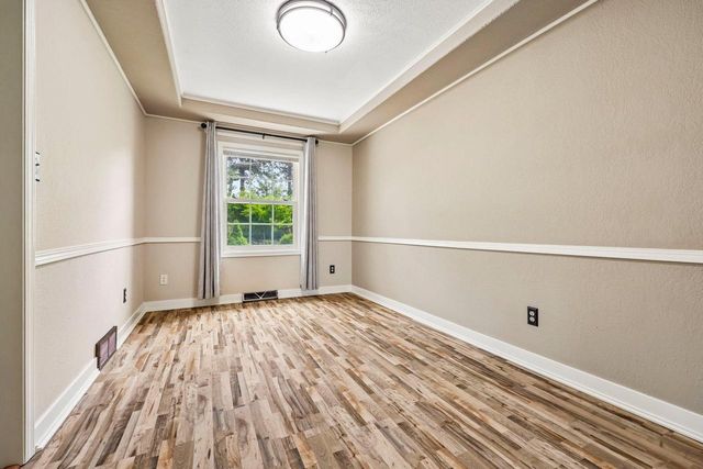 W183S8590 Sue Marie LANE, Muskego, WI 53150