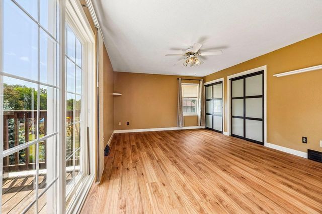 W183S8590 Sue Marie LANE, Muskego, WI 53150