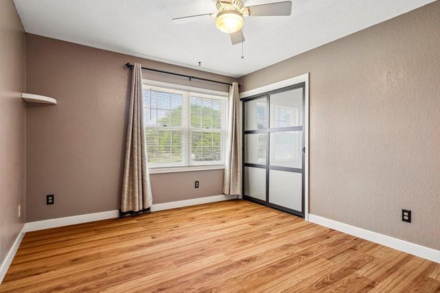W183S8590 Sue Marie LANE, Muskego, WI 53150