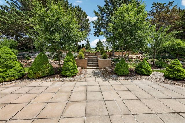 W183S8590 Sue Marie LANE, Muskego, WI 53150